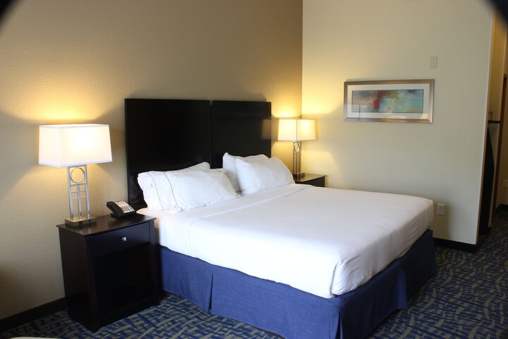 Room 21 of 54