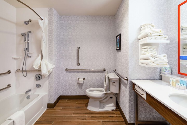 Room 45 of 87