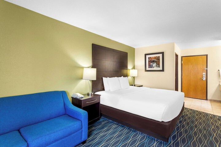 Room 20 of 26