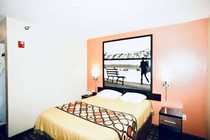 Room 19 of 29