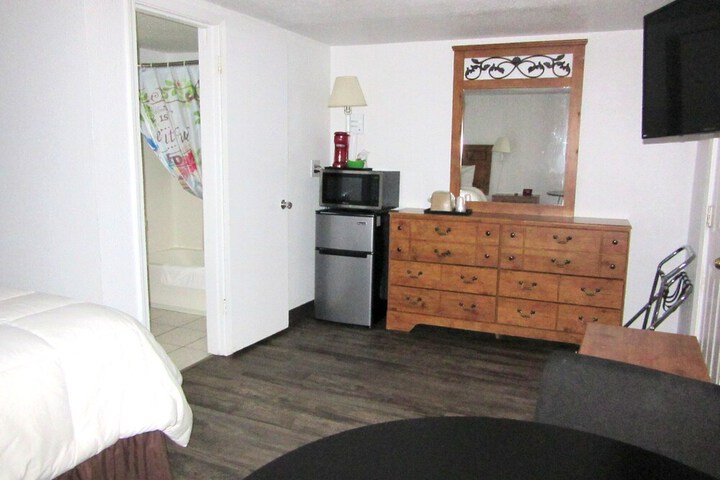 Baker City Motel & RV Park