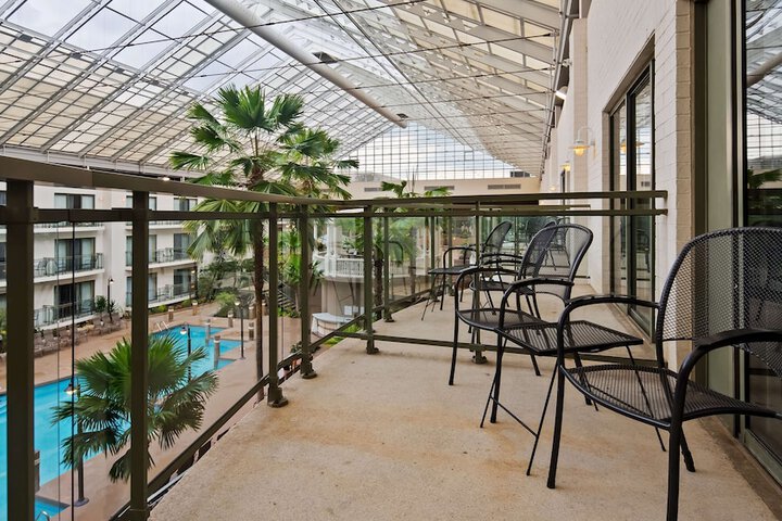 Best Western Plus Lamplighter Inn & Conference Centre