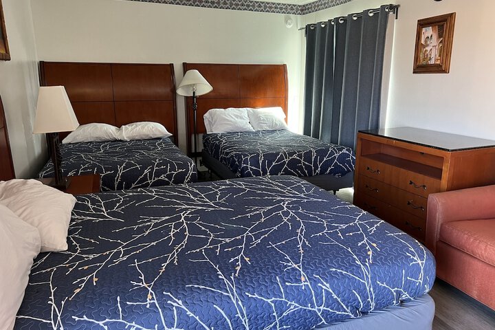 Room 27 of 28