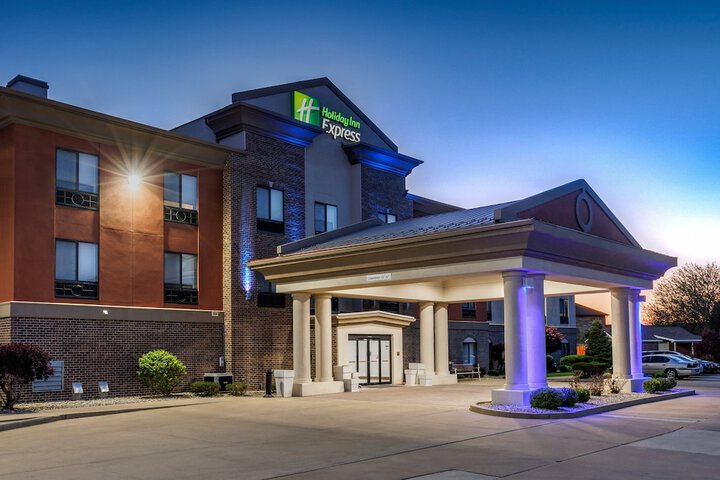 Hotel 7 of 61