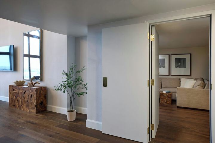Room 50 of 161