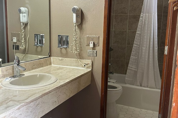Americas Best Value Inn Franklin