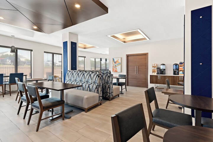 Holiday Inn Express & Suites Perry by IHG
