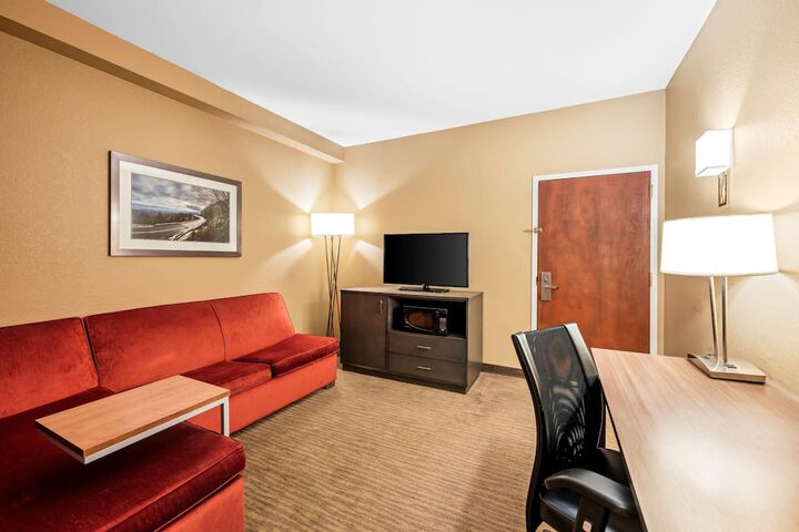 La Quinta Inn & Suites by Wyndham Boone University