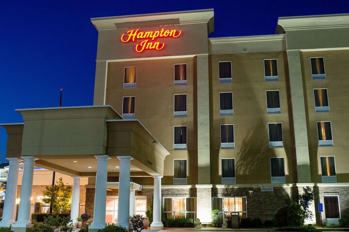 Hotel 2 of 93