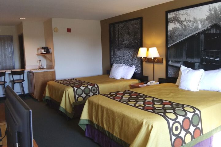 Room 16 of 39