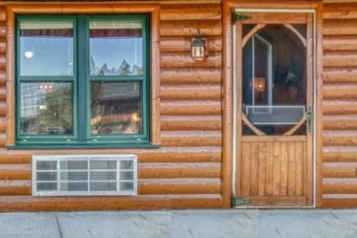 Lenas Northern Pines Resort