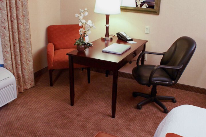 Room 9 of 36
