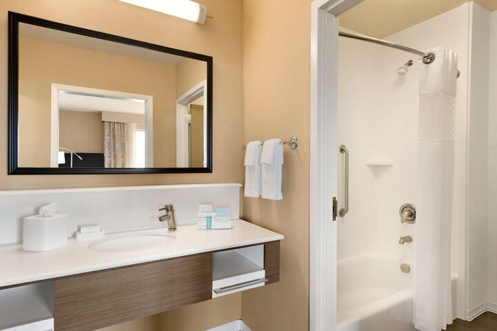 Hampton Inn & Suites Monroe