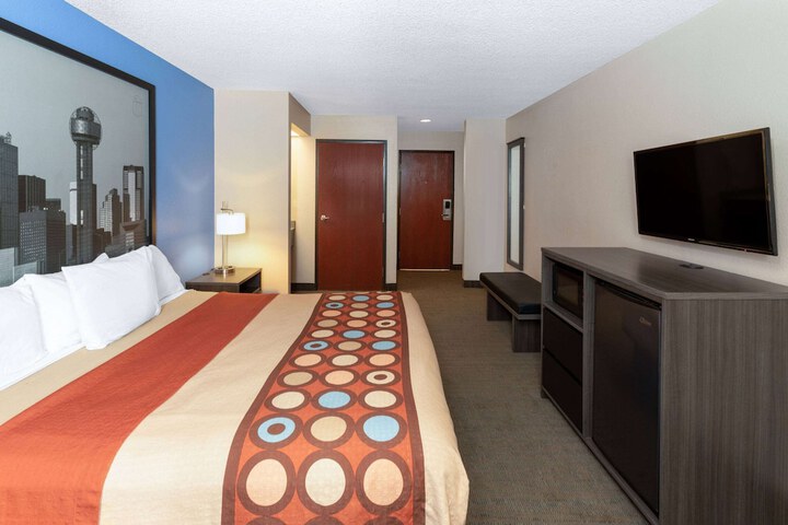 Super 8 by Wyndham Garland / Rowlett/East Dallas Area