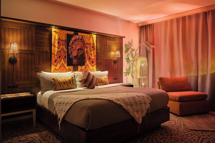 Room 47 of 90