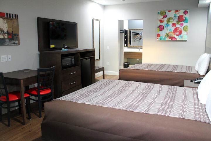 Room 9 of 19