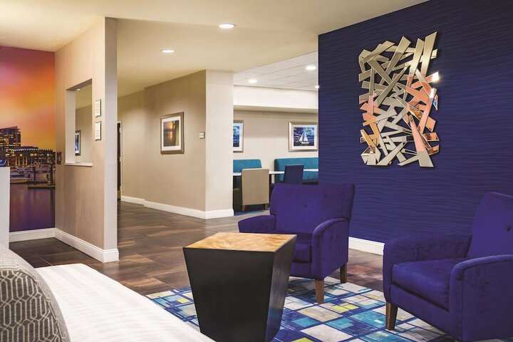 Hotel Interior 11 of 33