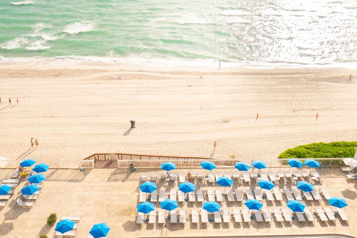 Beach 143 of 161
