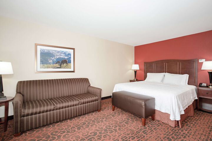 Room 32 of 54