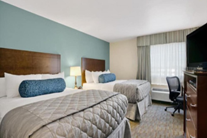 Baymont by Wyndham Minot