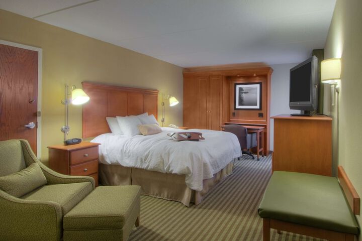 Hampton Inn Wheeling