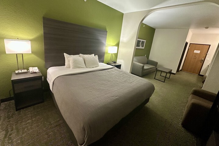 Quality Suites San Antonio Brooks City Base