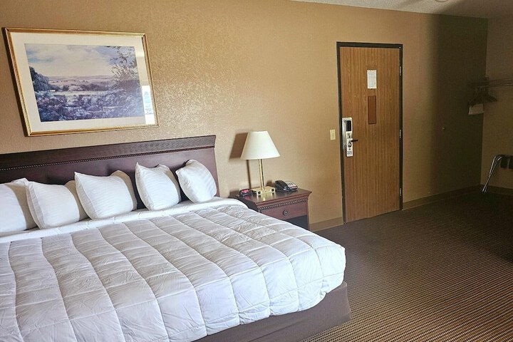 Room 17 of 54