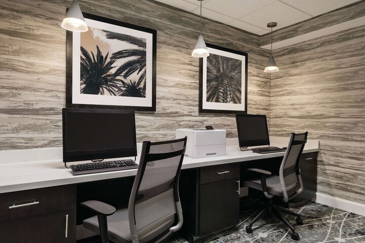 Business Center 43 of 43