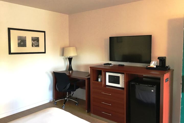 Room 39 of 40