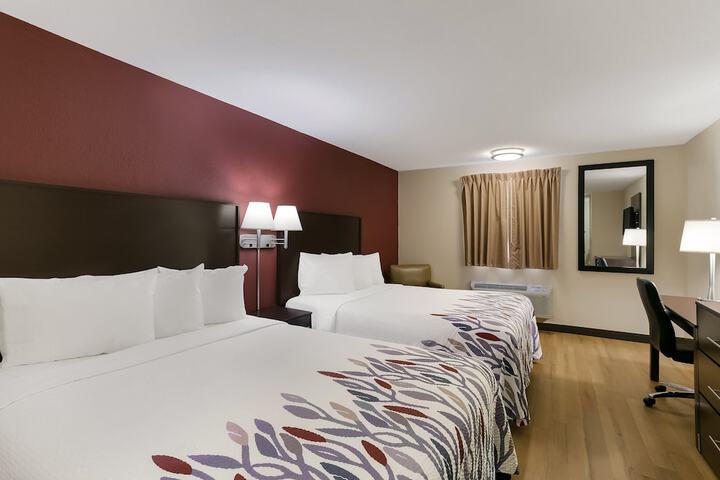 Room 18 of 37