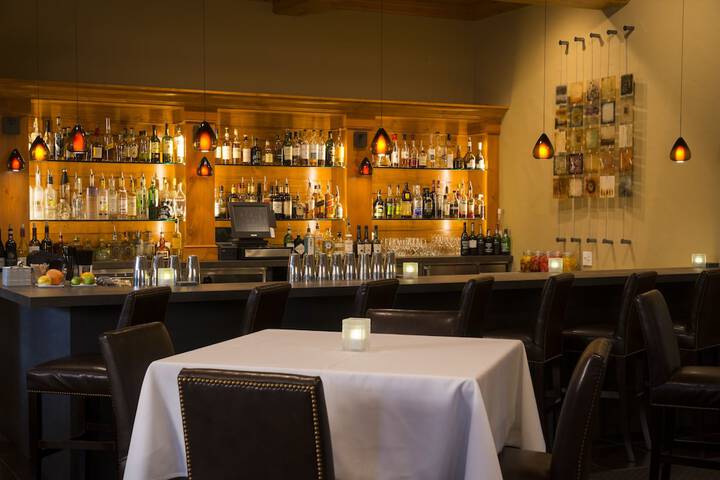 Dining 221 of 242
