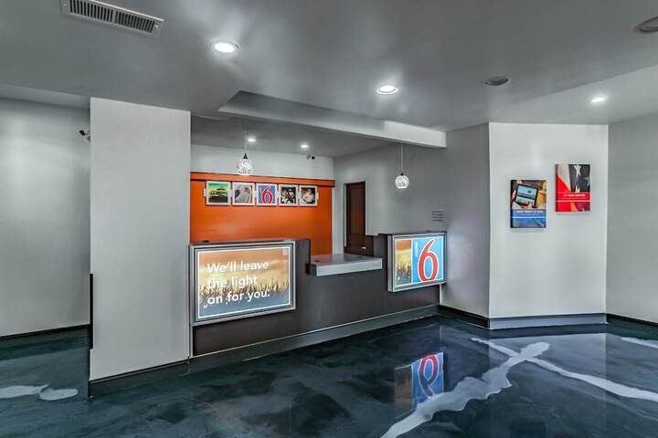 Hotel Interior 18 of 41