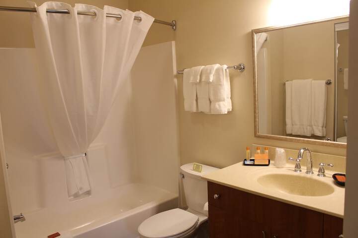 Room 20 of 33