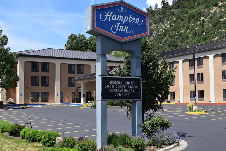 Hotel 4 of 73