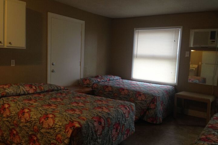 Room 7 of 17
