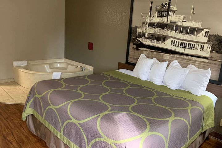 Room 20 of 39