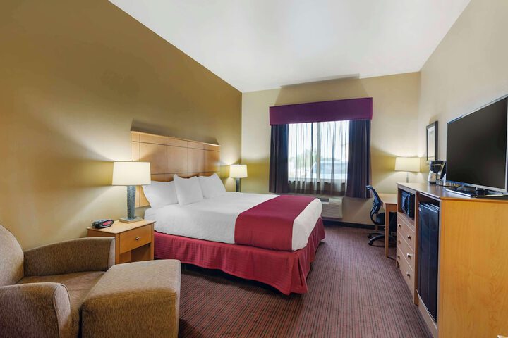 Room 8 of 39