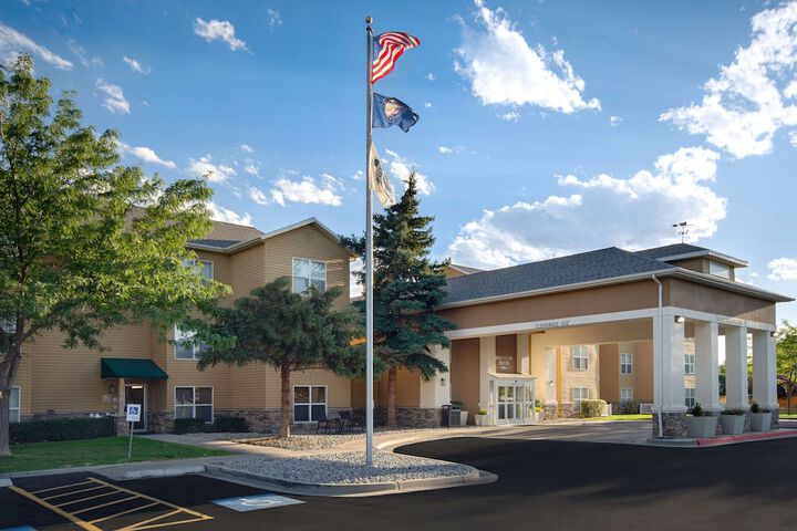 Hotel 4 of 71