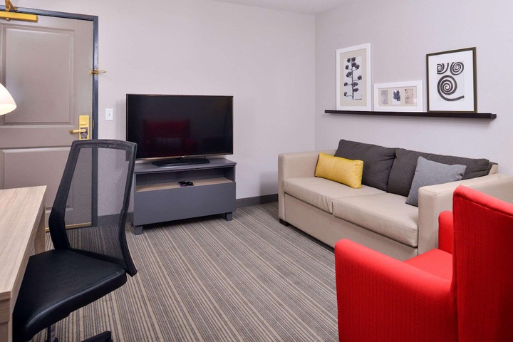 Room 21 of 35