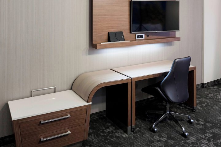 Courtyard by Marriott Houston North / Shenandoah