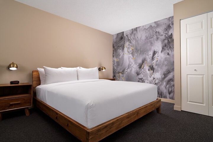 Room 30 of 84