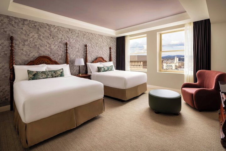 Davenport Hotel Autograph Collection