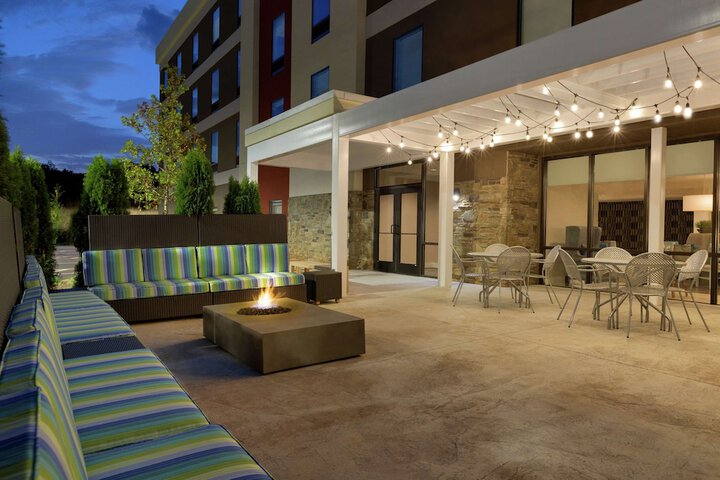 Terrace/Patio 37 of 38