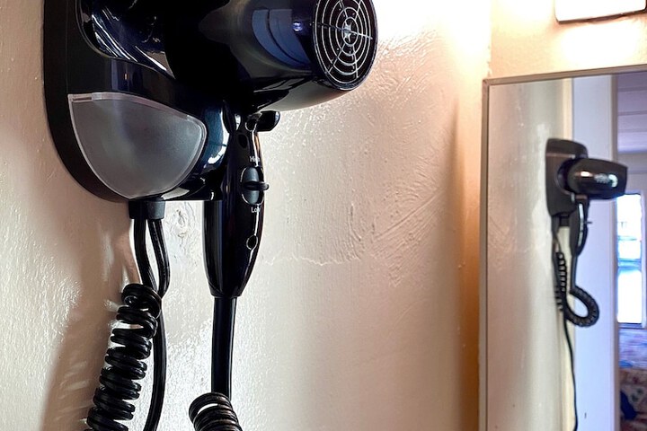 Room 16 of 26