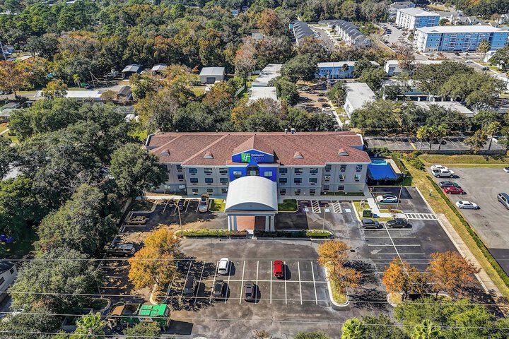 Holiday Inn Express & Suites Jacksonville - Atlantic Beach by IHG