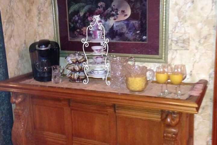 Breakfast/Coffee Service 32 of 43