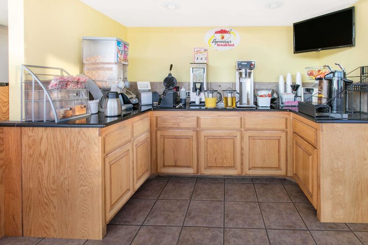 Breakfast/Coffee Service 16 of 16