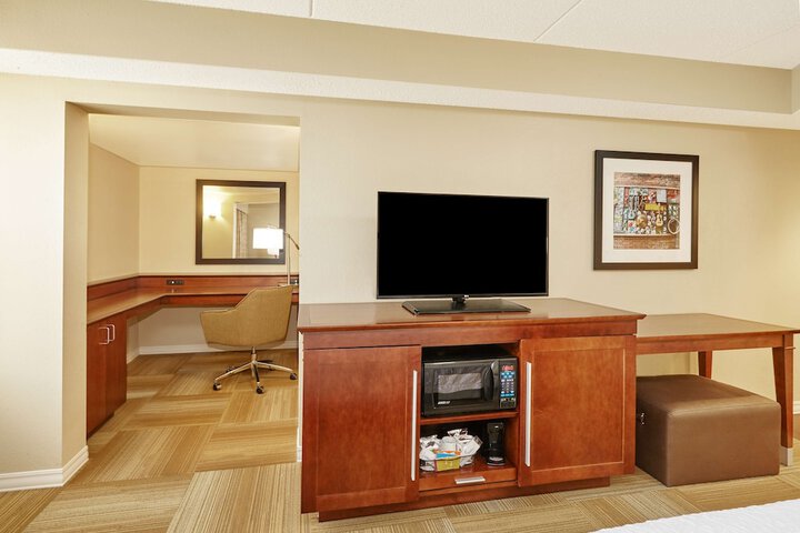 Room 33 of 45