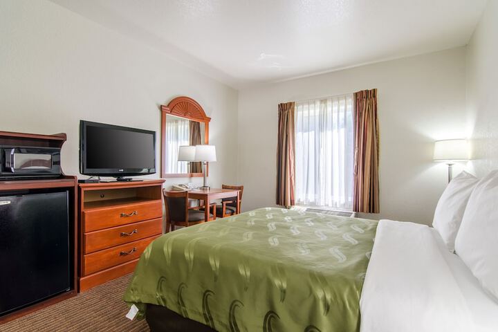 Room 43 of 63