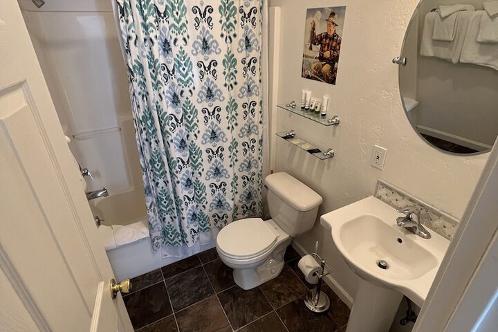 Room 50 of 133